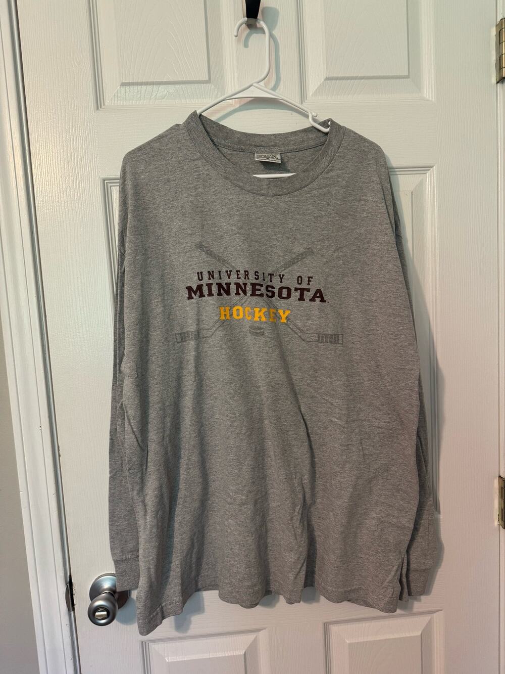 TCX Apparel  University of Minnesota Hockey Long Sleeve Gray T-Shirt Size XL